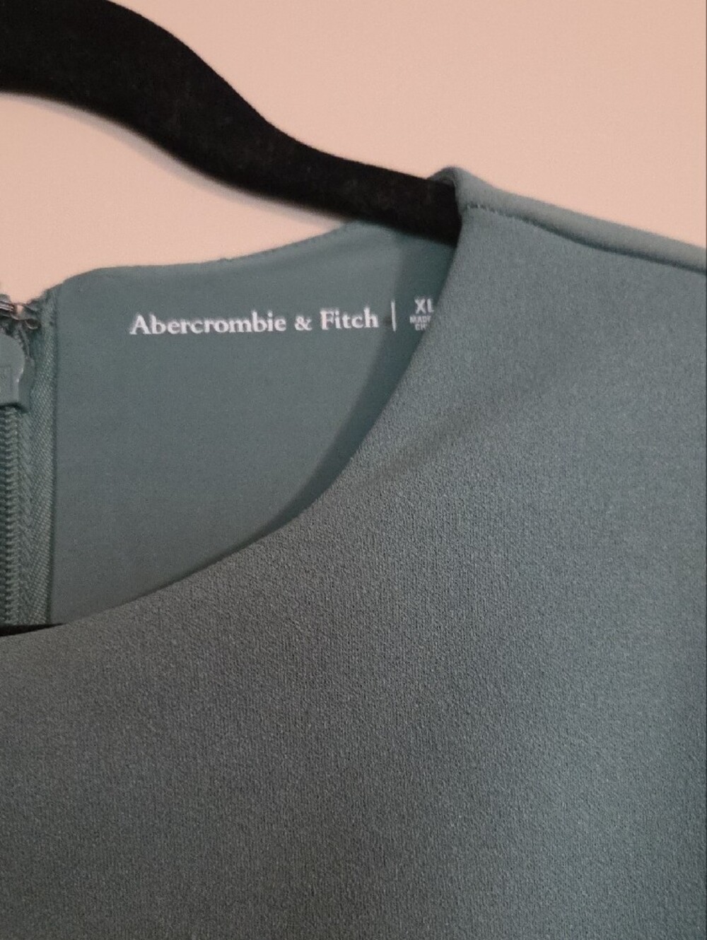 Abercrombie & Fitch Dusty Sage Long Sleeve Ruched Side Dress - Picture 2 of 3